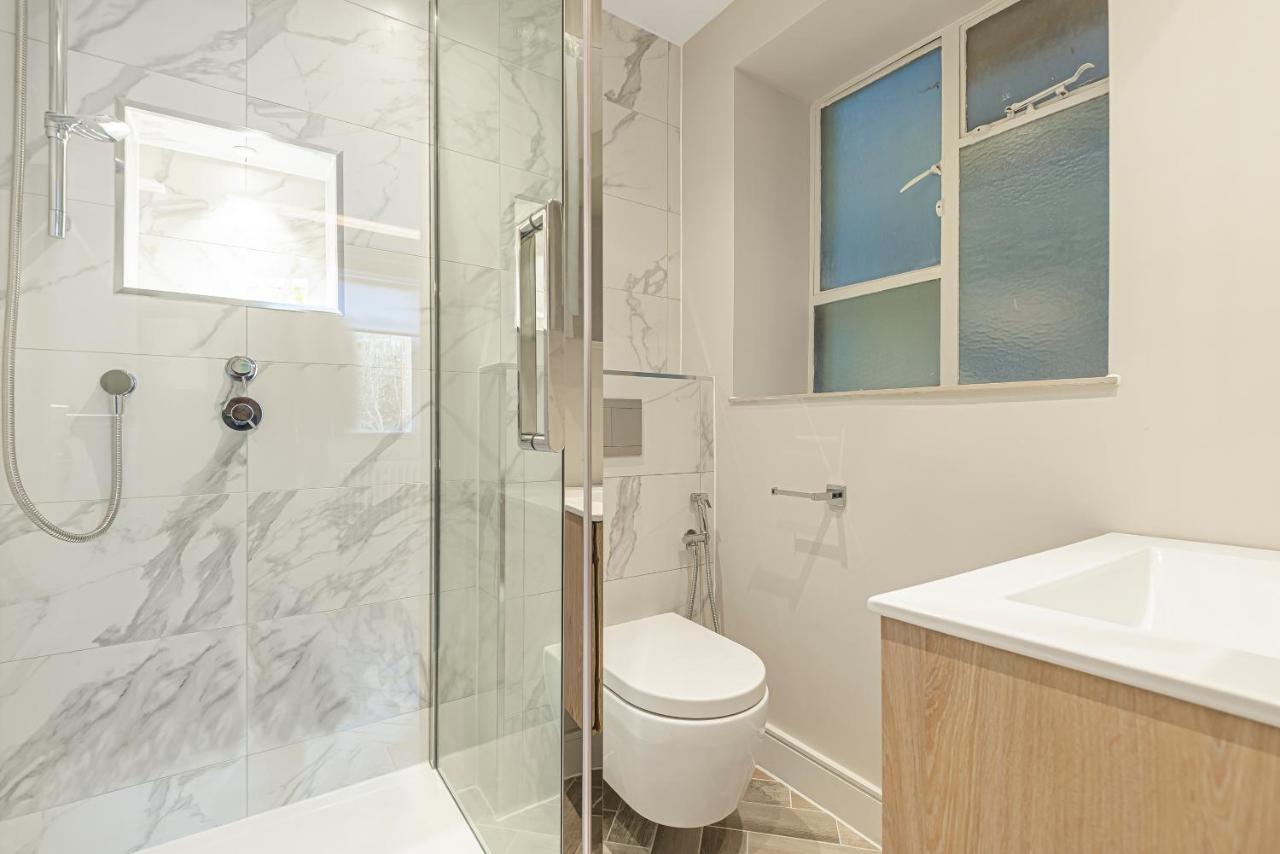Luxury Living In Knightsbridge Private Balcony View Of Harrods, 2Br2Ba With Ac London Exterior foto
